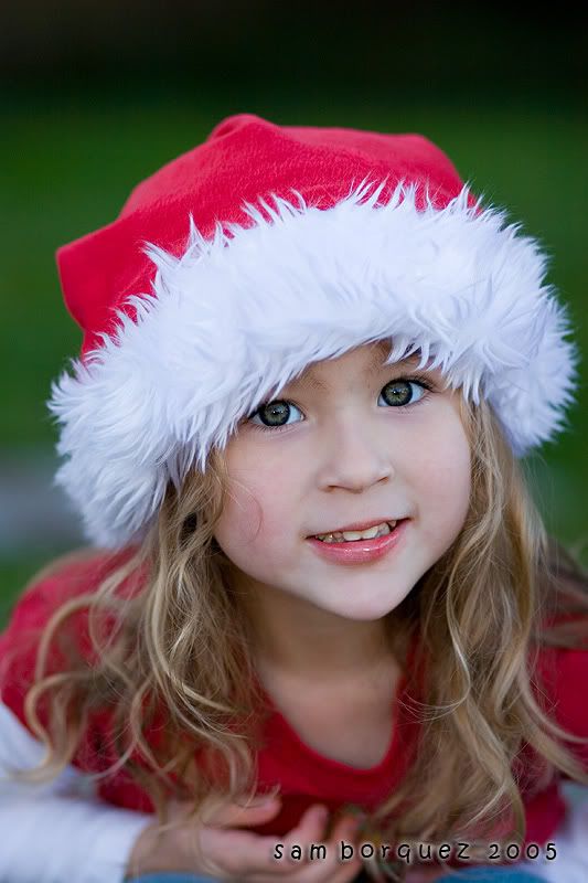 IMAGE: http://i7.photobucket.com/albums/y291/tborquez/Hannah/121005MHR10.jpg