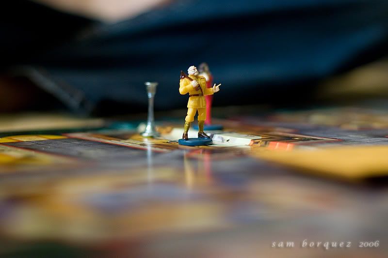 IMAGE: http://i7.photobucket.com/albums/y291/tborquez/September%202006/091606Clue01.jpg