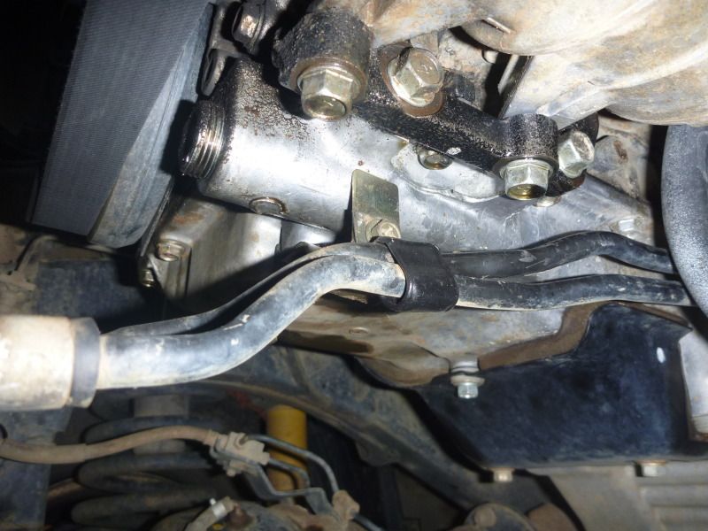 Nissan patrol engine oil leak #7