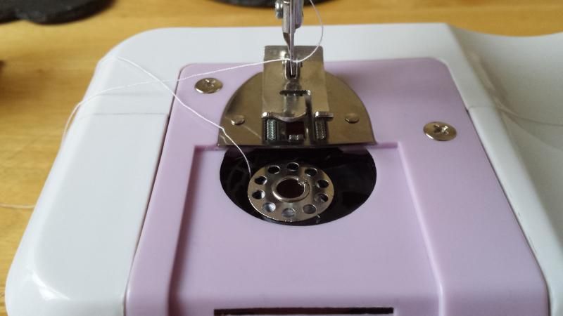 How To Thread A Sewing Machine Mini Jl Janome Youtube