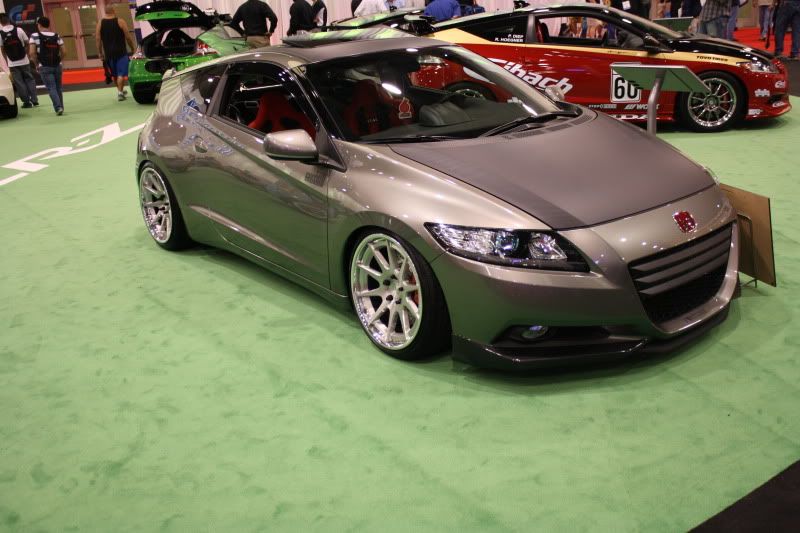 http://i7.photobucket.com/albums/y295/b18ctrb/SEMA%202010/535.jpg