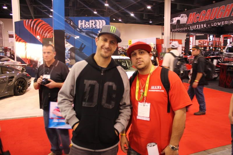 http://i7.photobucket.com/albums/y295/b18ctrb/SEMA%202010/634.jpg