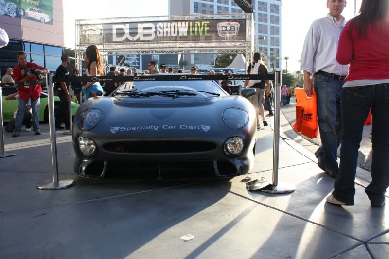 http://i7.photobucket.com/albums/y295/b18ctrb/SEMA%202010/949.jpg