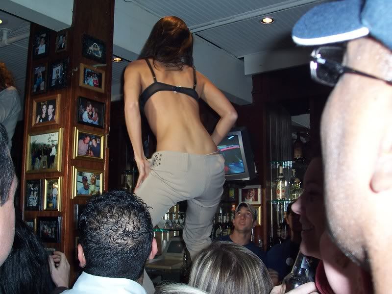 [Linked Image from i7.photobucket.com]