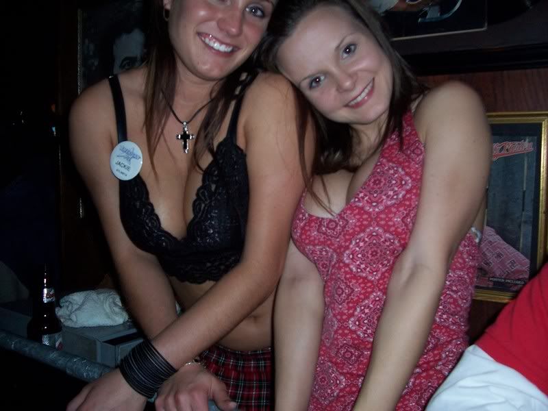 [Linked Image from i7.photobucket.com]