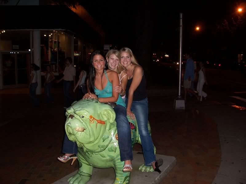 [Linked Image from i7.photobucket.com]