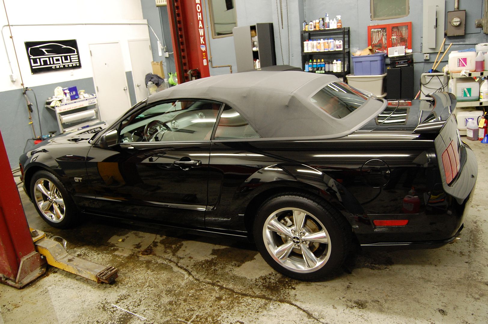 BlackMustangGT078.jpg