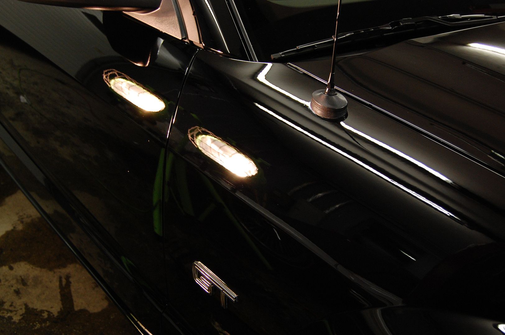 BlackMustangGT108.jpg
