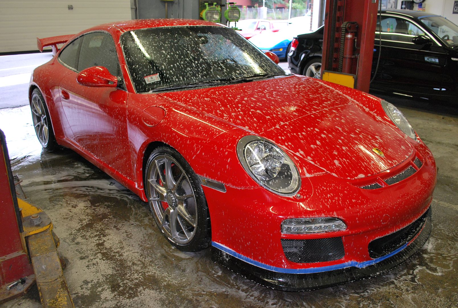 GT3-128i-RedC5147.jpg