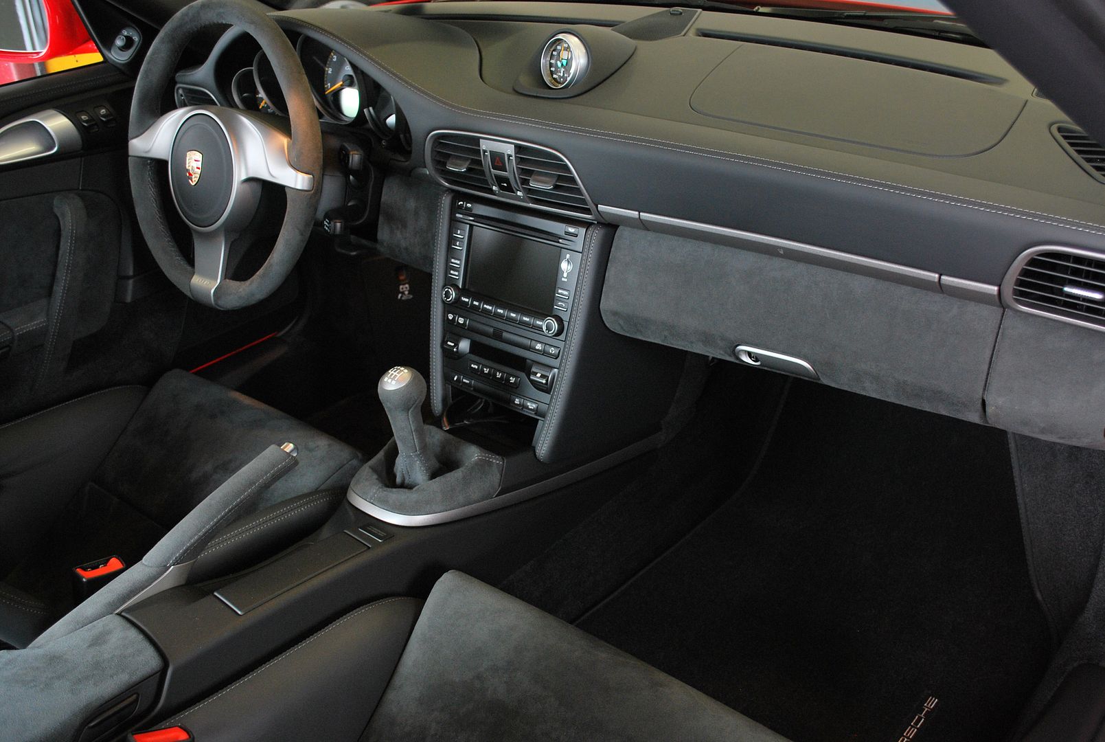 GT3-128i-RedC5178.jpg