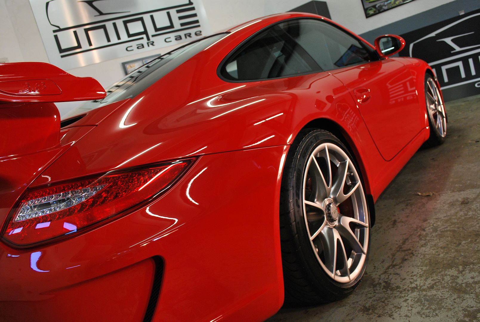 GT3-128i-RedC5267.jpg