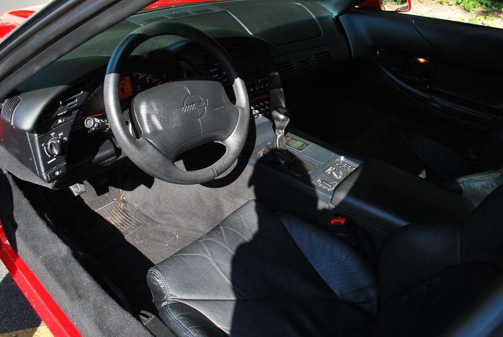 96TorchRedCorvette021.jpg