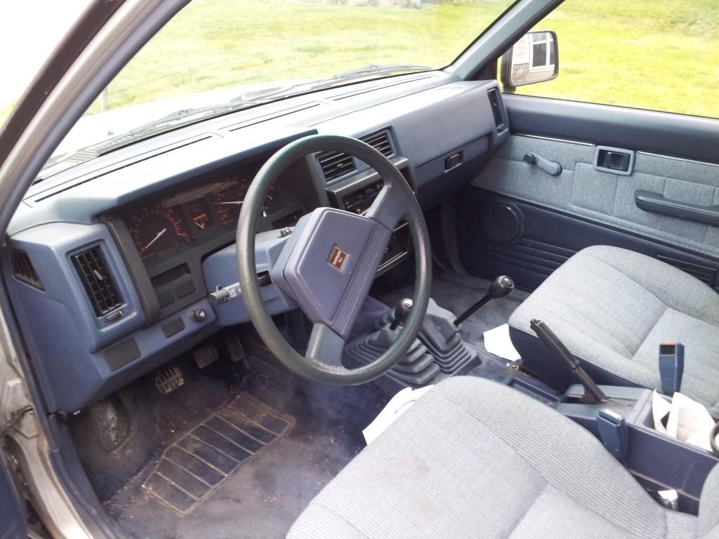 1987 Nissan pickup interior parts #10