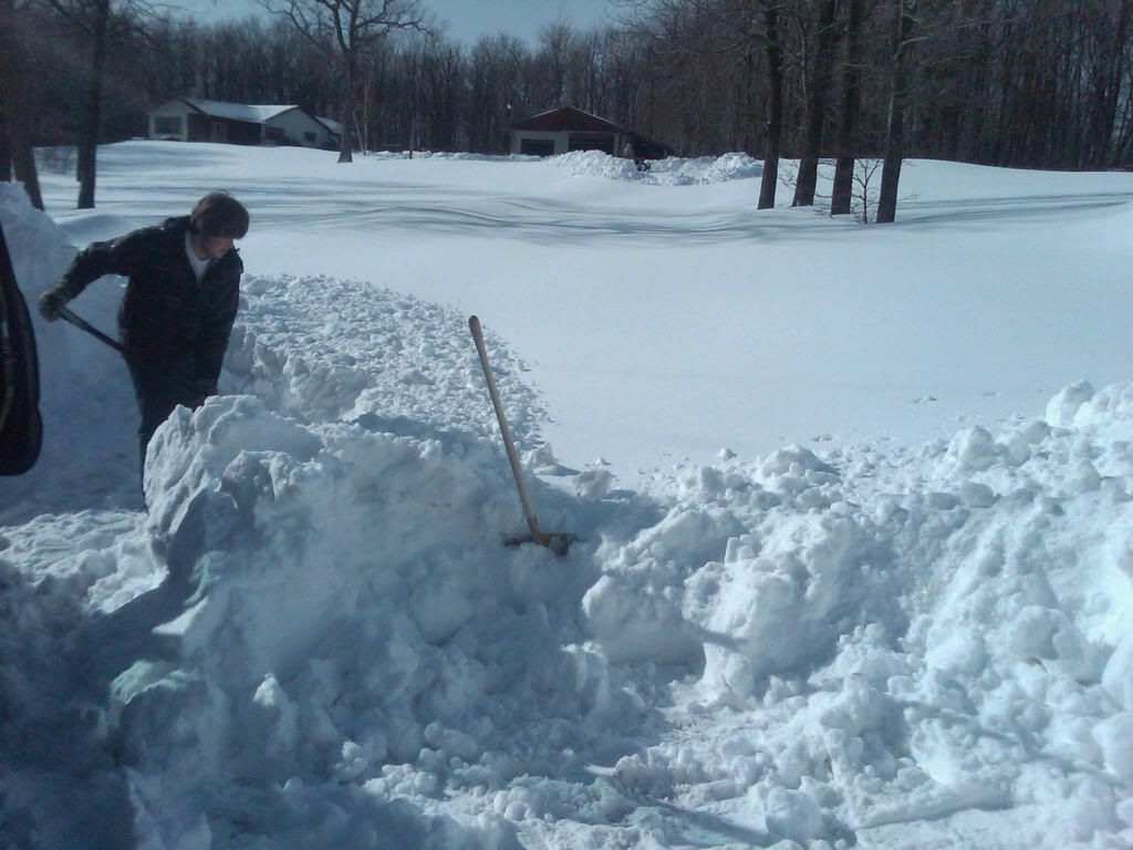 http://i7.photobucket.com/albums/y298/munsterjdm/snow.jpg