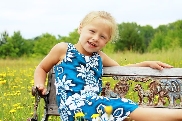 IMAGE: http://i7.photobucket.com/albums/y298/nine7grand/girledit.jpg