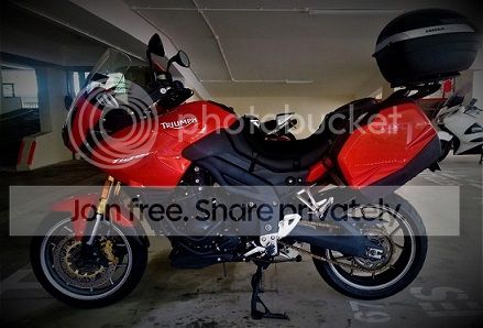 Tiger%20Side%20View%20Panniers%20-%20Copy.jpeg