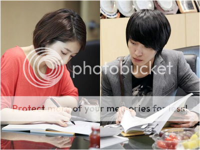 YongHwa e MinHyuk lêem o primeiro roteiro de seu novo drama Script2