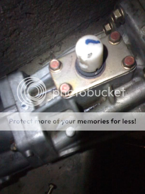 Transfer case leaking between transmission and transfercase