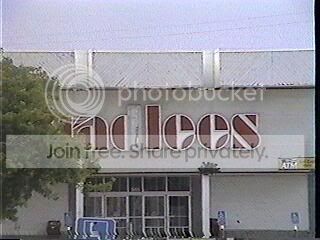 bustedbradlees.jpg
