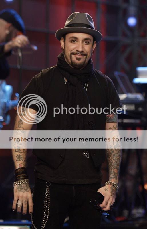 http://i7.photobucket.com/albums/y281/bsb-nevergone/Unbreakable%20Tour/Screencaps%20Music%20Lover/The%20Tonight%20Show%20com%20Jay%20Leno/bsbjayleno005tz0.jpg?t=1195074078